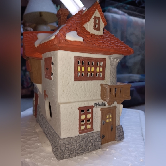 Dept 56 Dickens Village Series - Picture 4 of 4